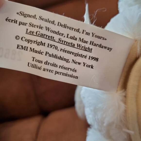 Avon 1998 Singing Animated Plush Bear Signed Sealed Delivered I'm Yours Works - Picture 6 of 8